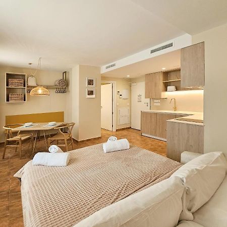Apartamentos Las Ciencias Studio T バレンシア エクステリア 写真