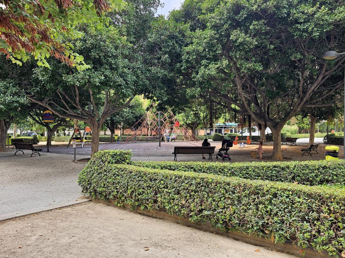 Apartamentos Las Ciencias Studio T バレンシア エクステリア 写真